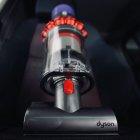 Review a Dyson